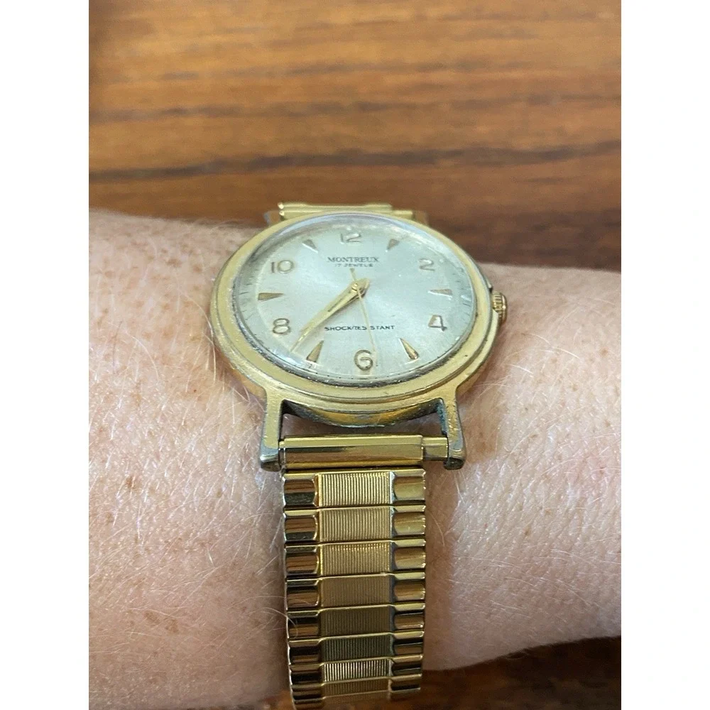 Montreux Men's Gold Tone Hadley Roma Stretch Wrist Watch 7 Jewels Manual WORKS!